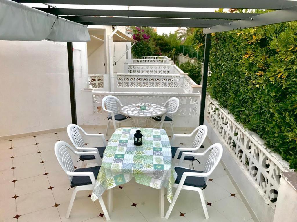 Willa Adosado De 140M2 Con Terraza A 50 M De La Playa Denia Zewnętrze zdjęcie