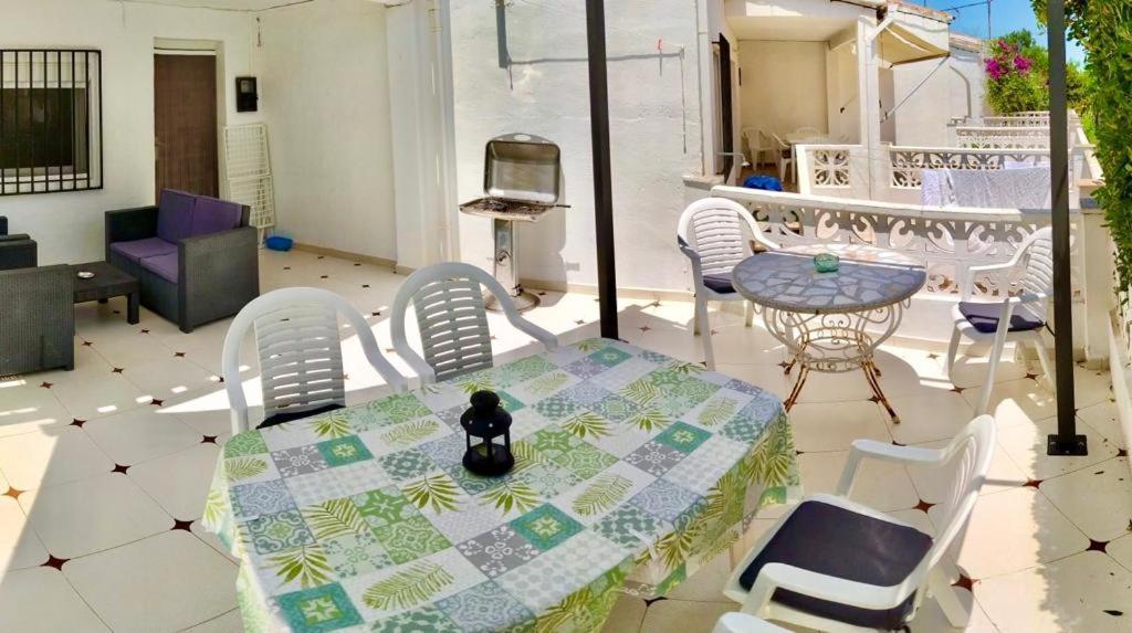 Willa Adosado De 140M2 Con Terraza A 50 M De La Playa Denia Zewnętrze zdjęcie