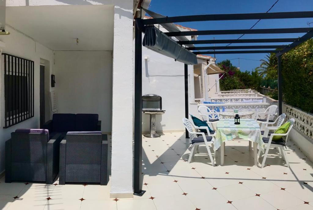 Willa Adosado De 140M2 Con Terraza A 50 M De La Playa Denia Zewnętrze zdjęcie
